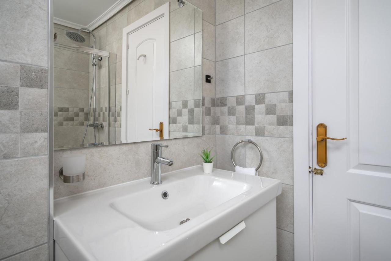 Stunning 3Br Flat Near Beach And Puerto Marina By Costarentals - Ref 150 Benalmádena Exterior foto